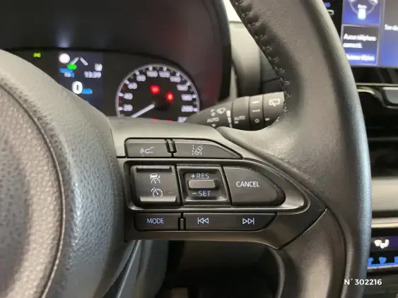 TOYOTA YARIS IV - voiture d'occasion - Photo 32