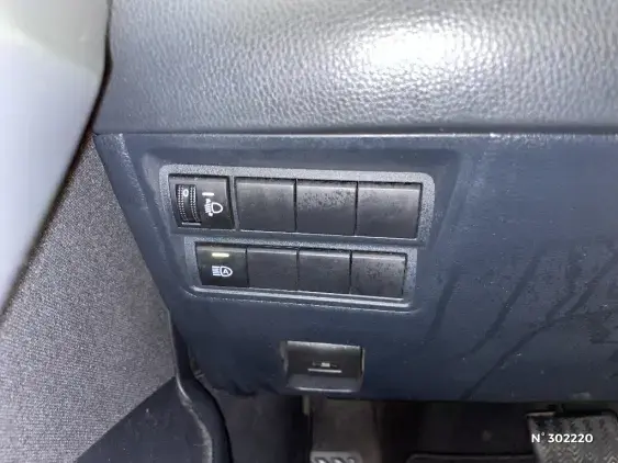 TOYOTA YARIS IV - voiture d'occasion - Photo 15