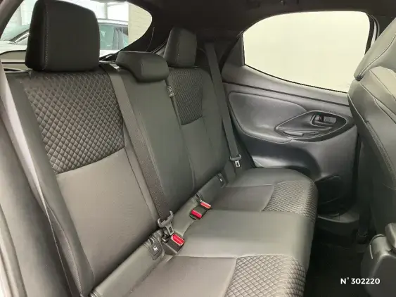 TOYOTA YARIS IV - voiture d'occasion - Photo 11