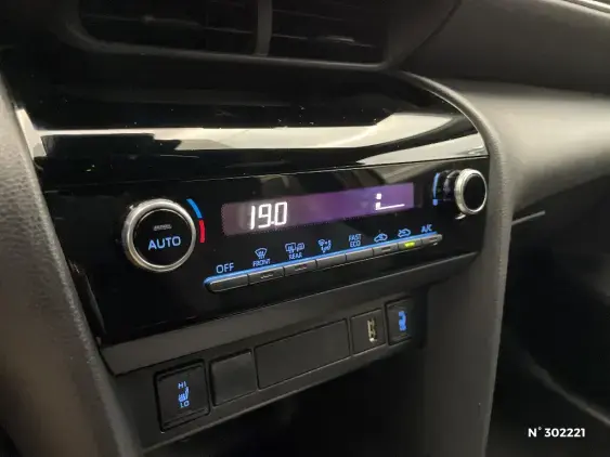 TOYOTA YARIS CROSS I - voiture d'occasion - Photo 29