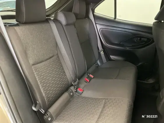 TOYOTA YARIS CROSS I - voiture d'occasion - Photo 11