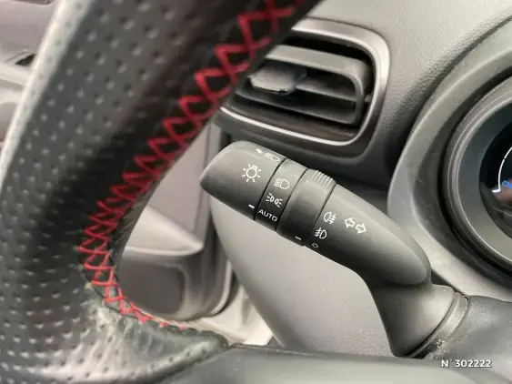 TOYOTA YARIS IV - voiture d'occasion - Photo 28