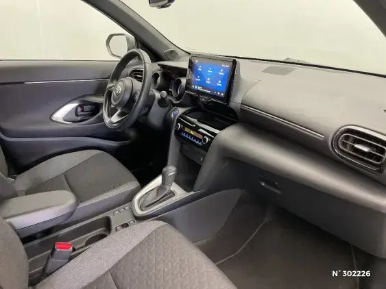 TOYOTA YARIS CROSS I - voiture d'occasion - Photo 10