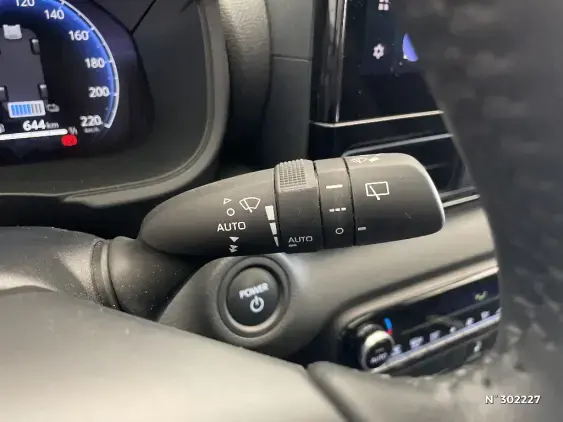 TOYOTA YARIS IV - voiture d'occasion - Photo 27