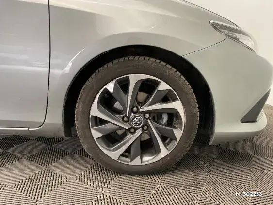 TOYOTA AURIS II - voiture d'occasion - Photo 8
