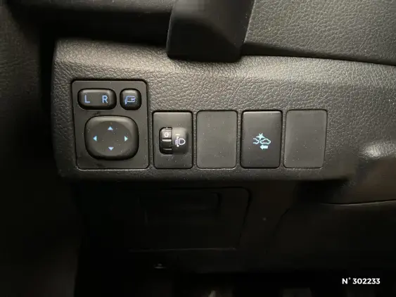 TOYOTA AURIS II - voiture d'occasion - Photo 15