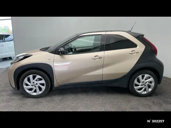 TOYOTA AYGO X - voiture d'occasion - Photo 2