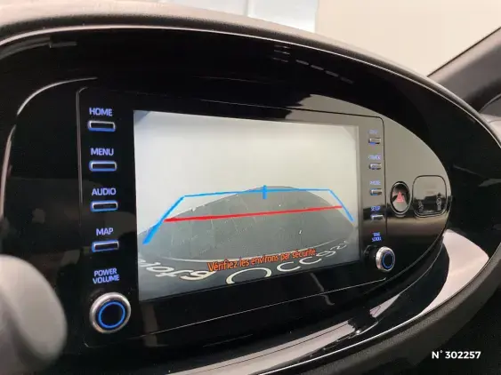 TOYOTA AYGO X - voiture d'occasion - Photo 14