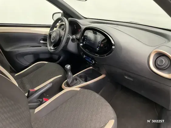 TOYOTA AYGO X - voiture d'occasion - Photo 10