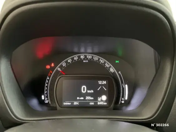 TOYOTA AYGO X - voiture d'occasion - Photo 12