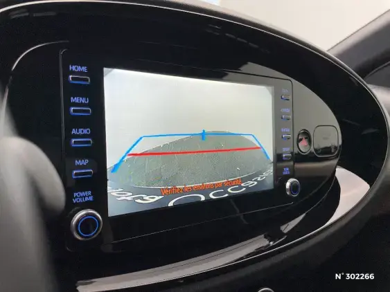 TOYOTA AYGO X - voiture d'occasion - Photo 14