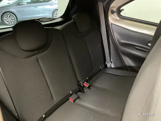 TOYOTA AYGO X - voiture d'occasion - Photo 11