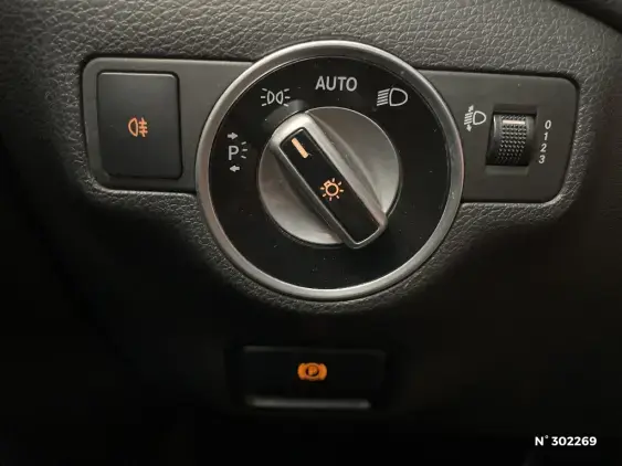 MERCEDES-BENZ CLASSE GLA - voiture d'occasion - Photo 15