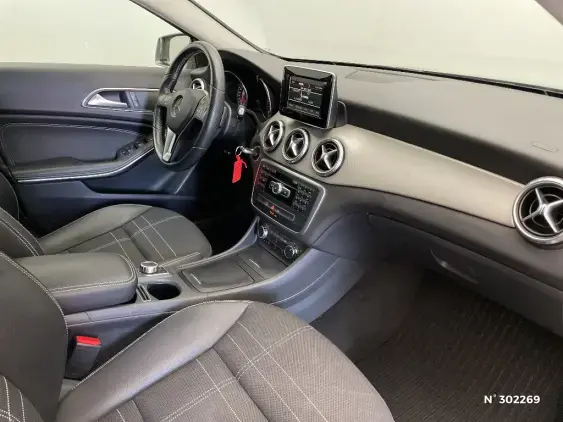 MERCEDES-BENZ CLASSE GLA - voiture d'occasion - Photo 10
