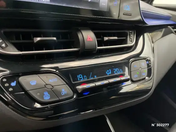 TOYOTA C-HR - voiture d'occasion - Photo 31