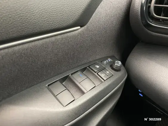 TOYOTA YARIS CROSS I - voiture d'occasion - Photo 31