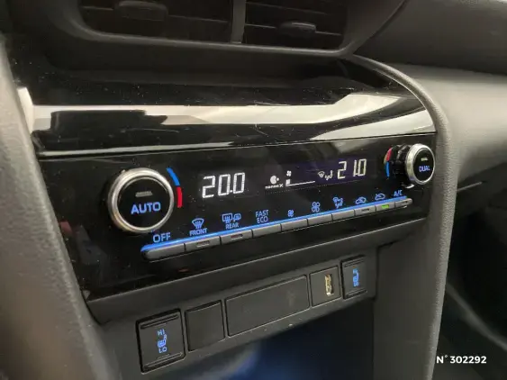 TOYOTA YARIS CROSS I - voiture d'occasion - Photo 30