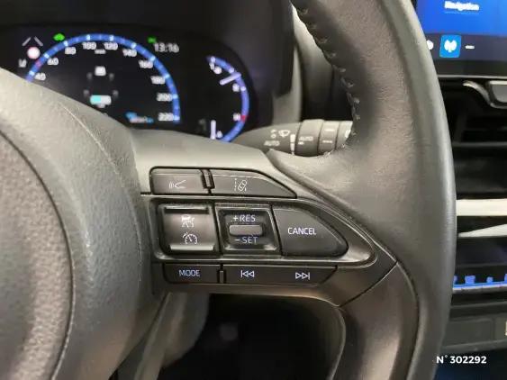 TOYOTA YARIS CROSS I - voiture d'occasion - Photo 35