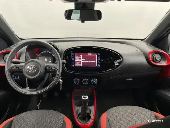 TOYOTA AYGO X - voiture d'occasion - Photo 9