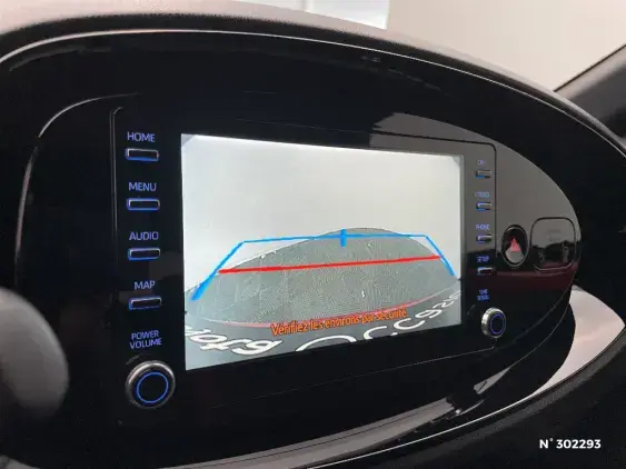 TOYOTA AYGO X - voiture d'occasion - Photo 14