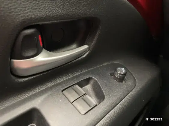 TOYOTA AYGO X - voiture d'occasion - Photo 32