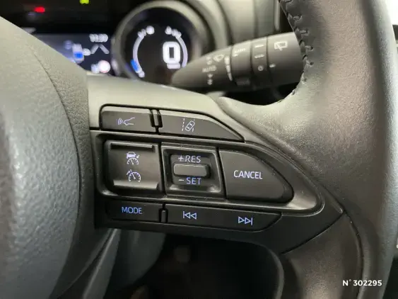 TOYOTA YARIS CROSS I - voiture d'occasion - Photo 31