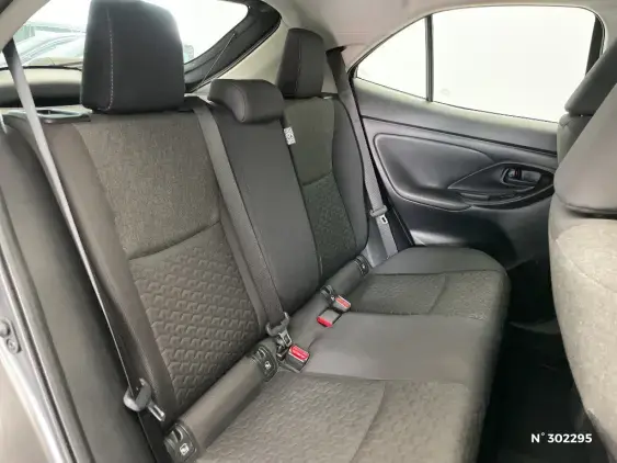 TOYOTA YARIS CROSS I - voiture d'occasion - Photo 11