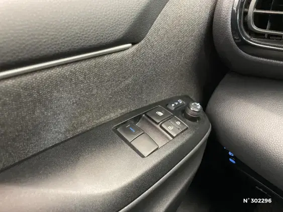TOYOTA YARIS IV - voiture d'occasion - Photo 31