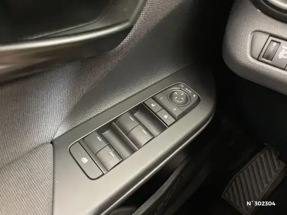TOYOTA C-HR II - voiture d'occasion - Photo 30
