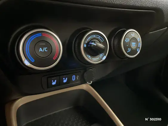 TOYOTA AYGO X - voiture d'occasion - Photo 26