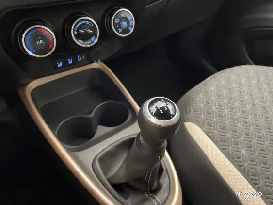 TOYOTA AYGO X - voiture d'occasion - Photo 27
