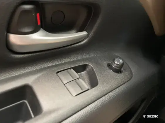 TOYOTA AYGO X - voiture d'occasion - Photo 28