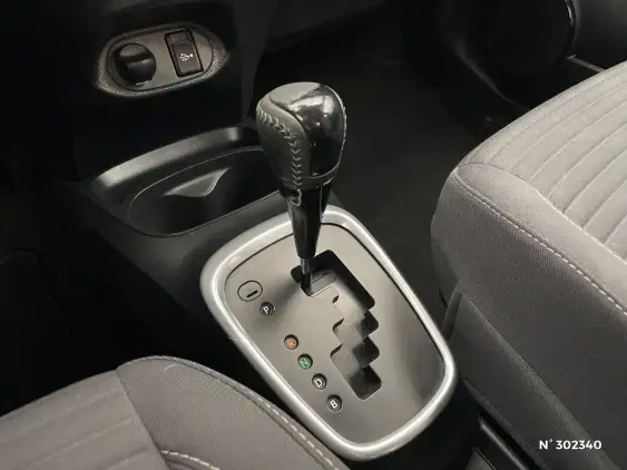 TOYOTA YARIS III - voiture d'occasion - Photo 29