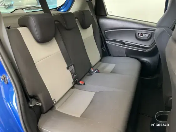 TOYOTA YARIS III - voiture d'occasion - Photo 11