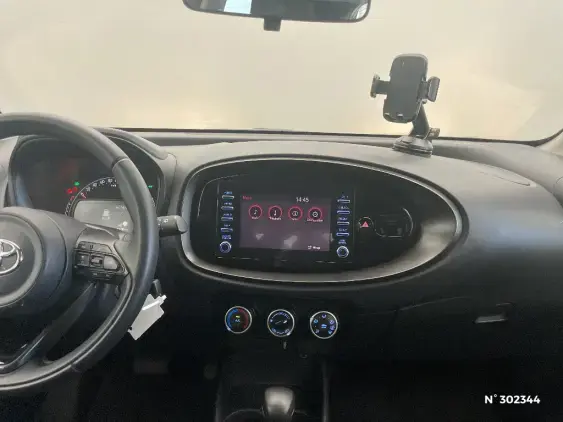 TOYOTA AYGO X - voiture d'occasion - Photo 13