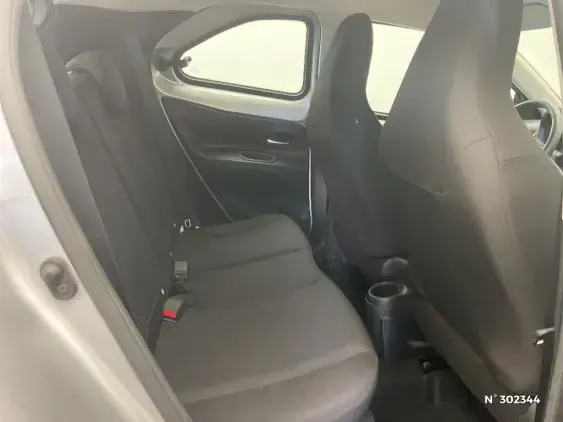 TOYOTA AYGO X - voiture d'occasion - Photo 11