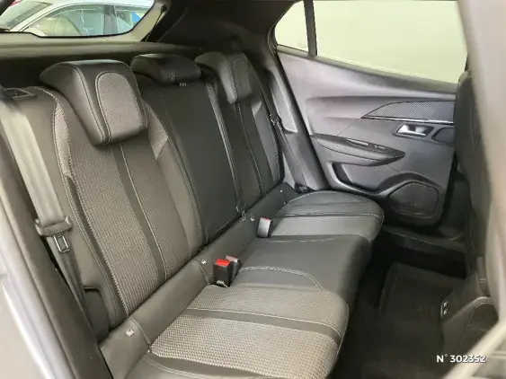 PEUGEOT 2008 II - voiture d'occasion - Photo 11