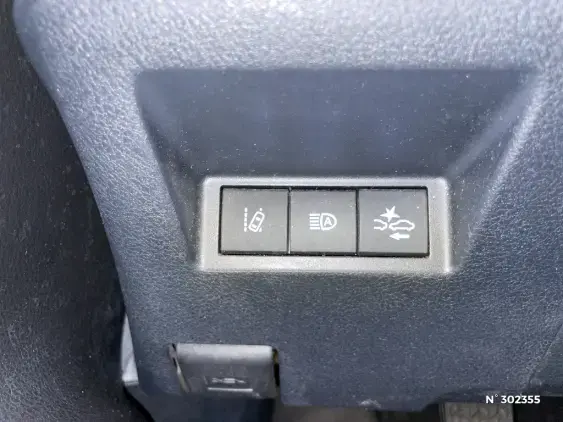 TOYOTA YARIS III - voiture d'occasion - Photo 30