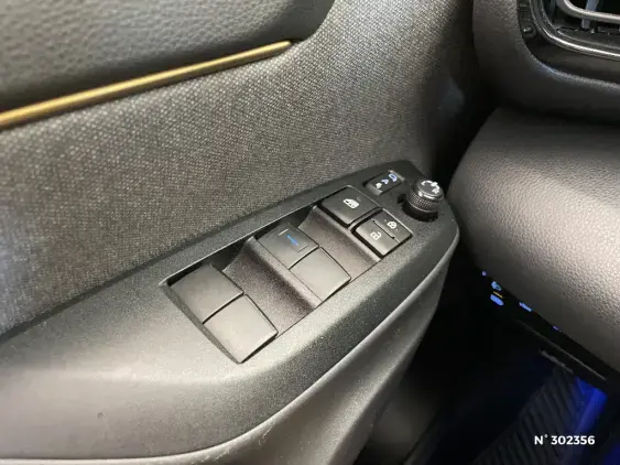 TOYOTA YARIS CROSS I - voiture d'occasion - Photo 33