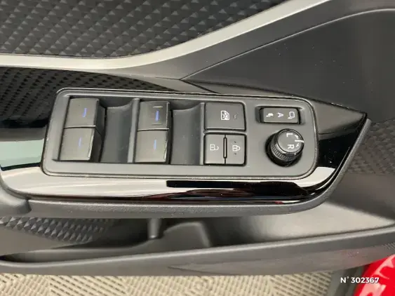 TOYOTA C-HR - voiture d'occasion - Photo 29