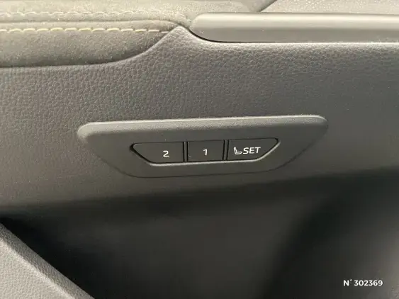 TOYOTA C-HR II - voiture d'occasion - Photo 28