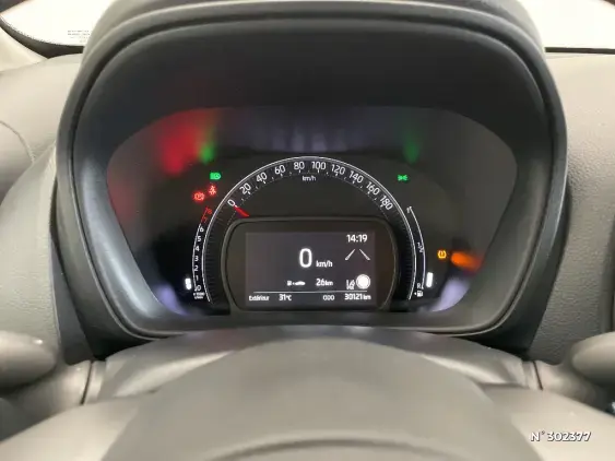 TOYOTA AYGO X - voiture d'occasion - Photo 12