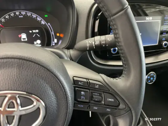 TOYOTA AYGO X - voiture d'occasion - Photo 28