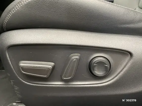 TOYOTA RAV4 V - voiture d'occasion - Photo 31