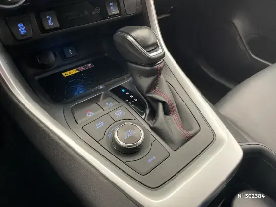 TOYOTA RAV4 V - voiture d'occasion - Photo 30
