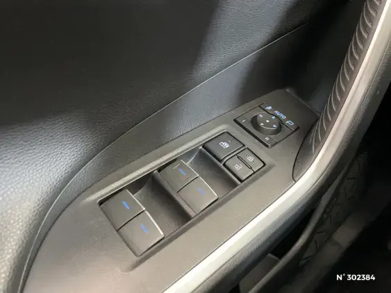 TOYOTA RAV4 V - voiture d'occasion - Photo 32
