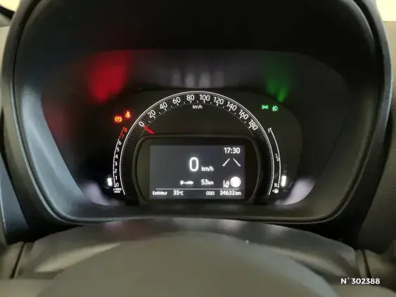 TOYOTA AYGO X - voiture d'occasion - Photo 12