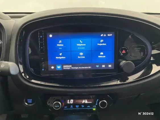 TOYOTA AYGO X - voiture d'occasion - Photo 13