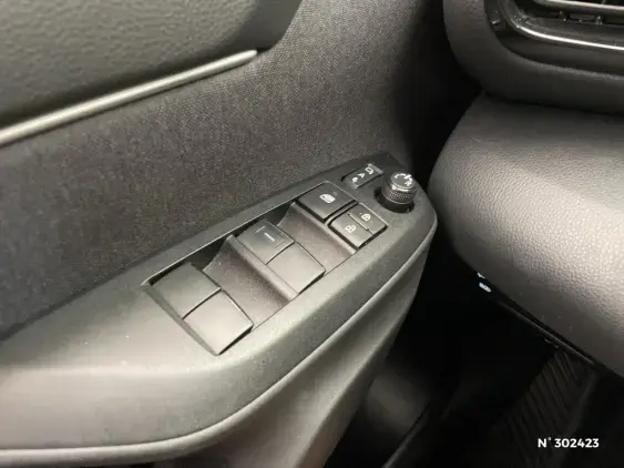 TOYOTA YARIS CROSS I - voiture d'occasion - Photo 32