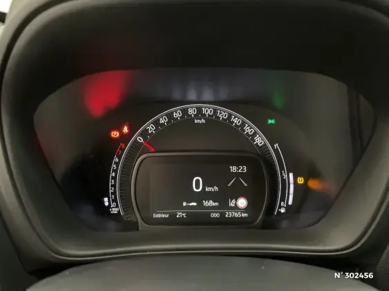 TOYOTA AYGO X - voiture d'occasion - Photo 12